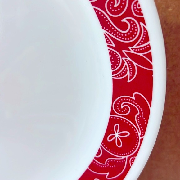 3 PC Corelle Bandhani  Dinner Plate 10.5”. Made in USA. Chip and Break Resistant - Picture 4 of 6